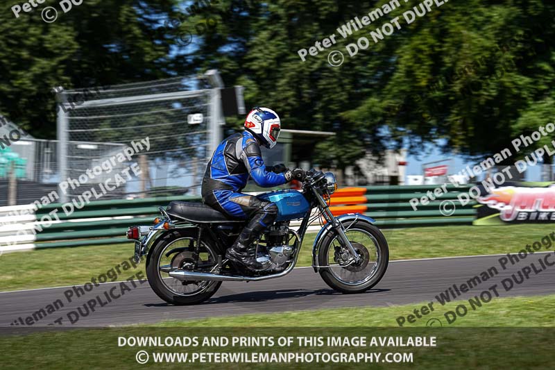 Vintage motorcycle club;eventdigitalimages;mallory park;mallory park trackday photographs;no limits trackdays;peter wileman photography;trackday digital images;trackday photos;vmcc festival 1000 bikes photographs